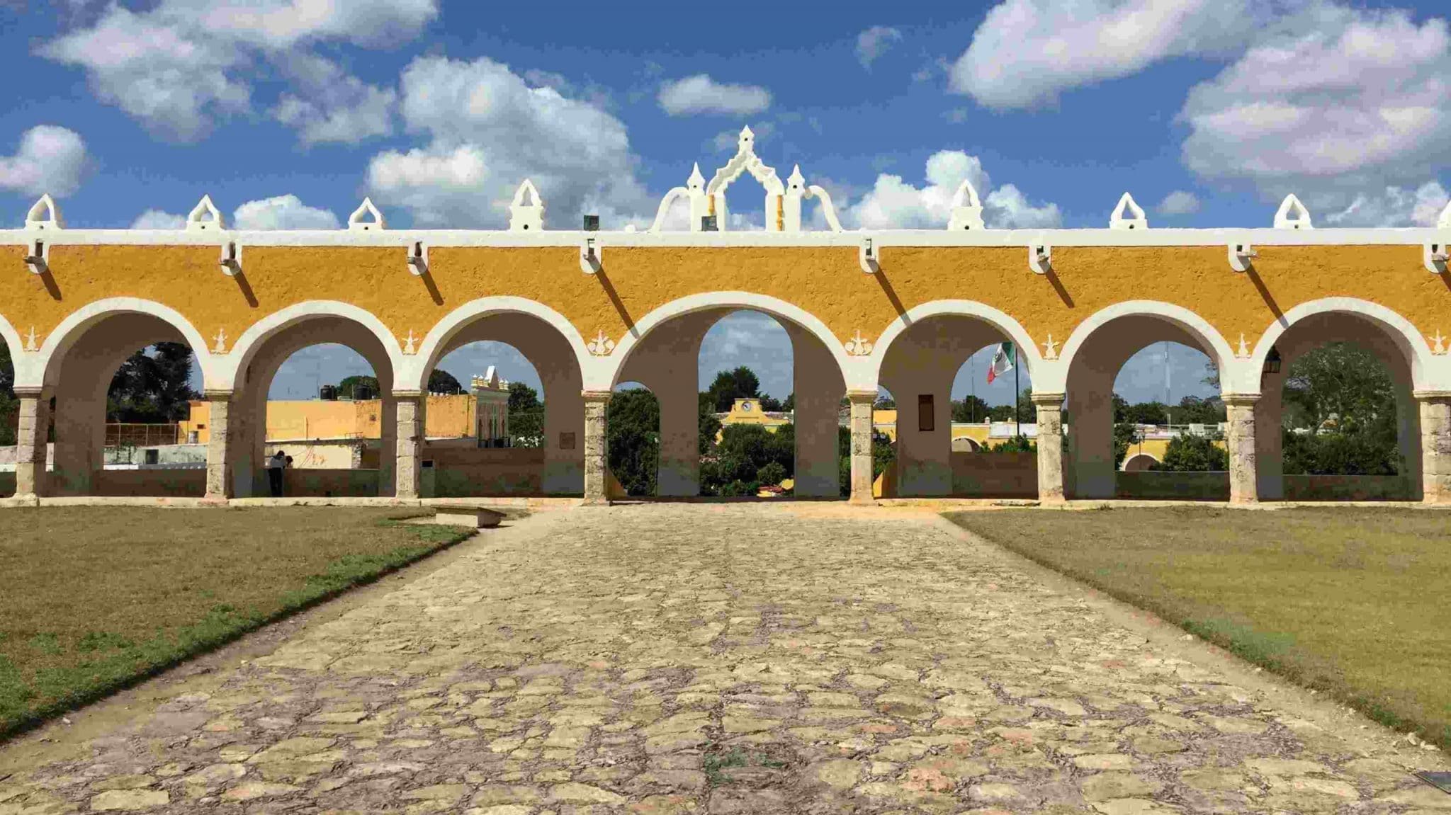 MEXIQUE IZAMAL (2)-compressed