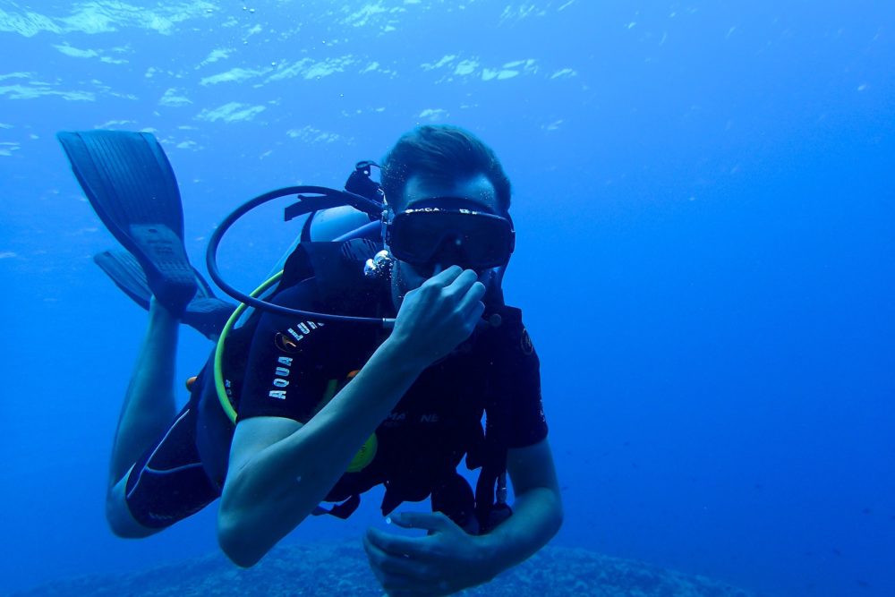 diving-1049477_1920