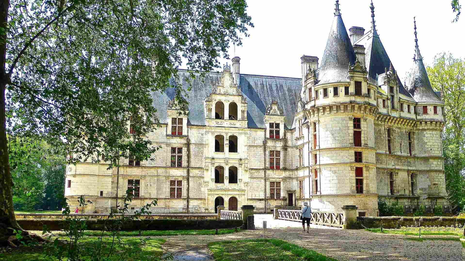 SAUMUR (4)-compressed