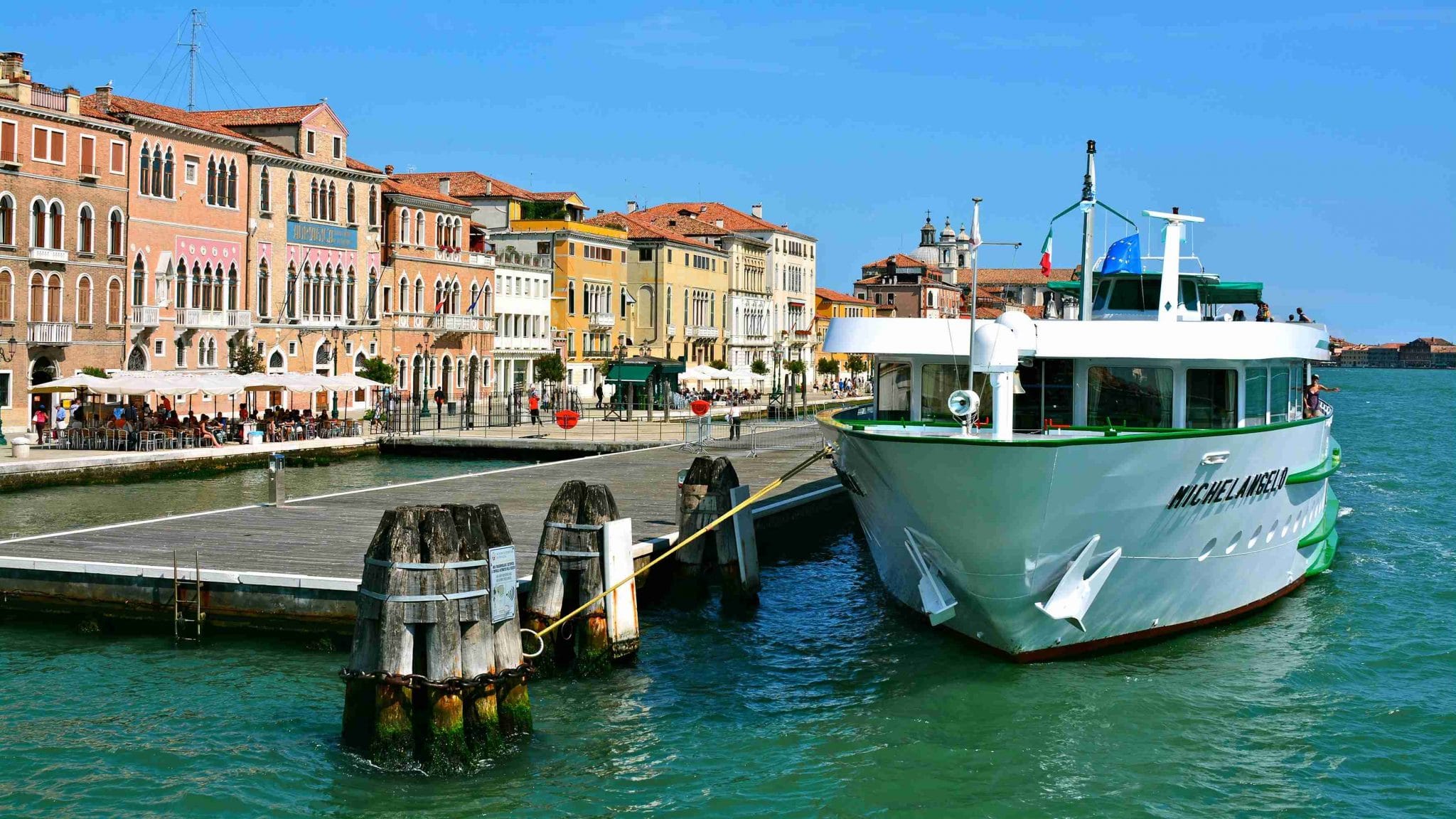 MS-Michelangelo-Po-face02-CroisiEurope©Stephane Pfleger-compressed