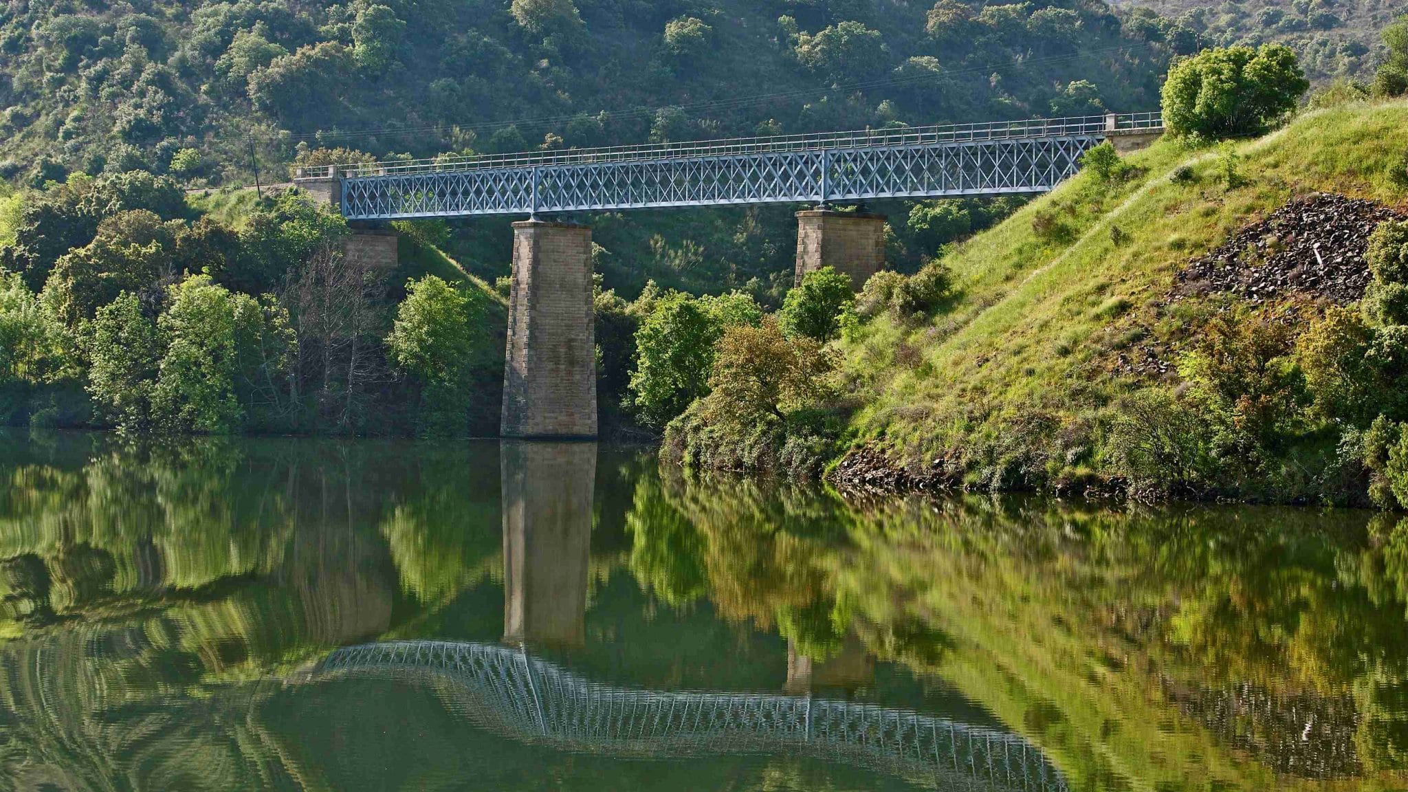 Portugal-Douro-vallee-paysage06©Frantisek Zvardon-compressed