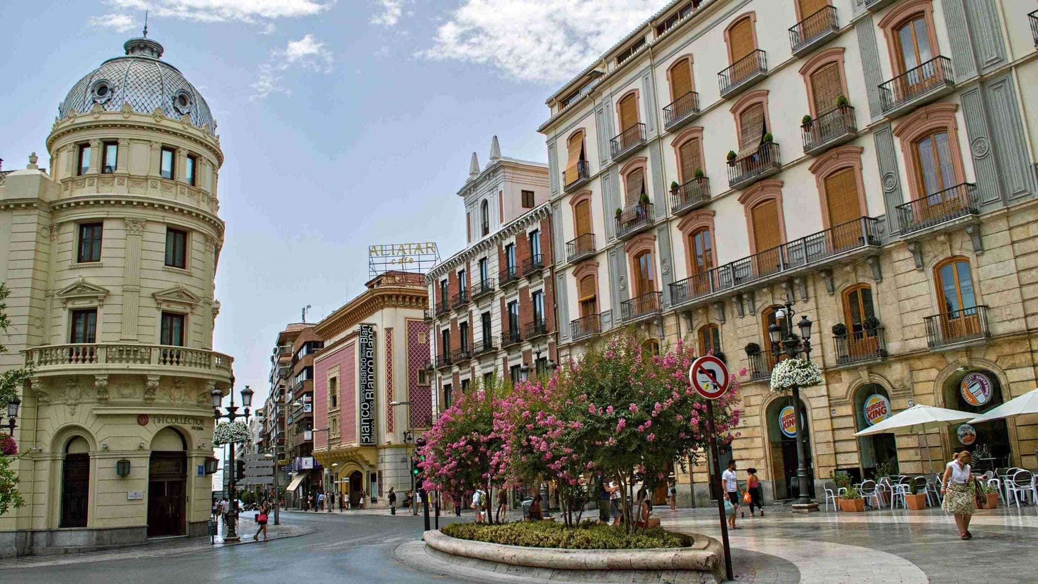 espagne-Mer-Mediterranee-Grenade-ville©CroisiEurope-compressed