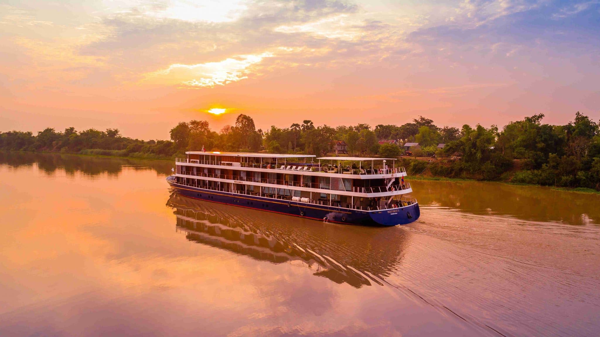 RV-Indochine-ll-profil17-Mekong-CroisiEurope©Live Studio-compressed